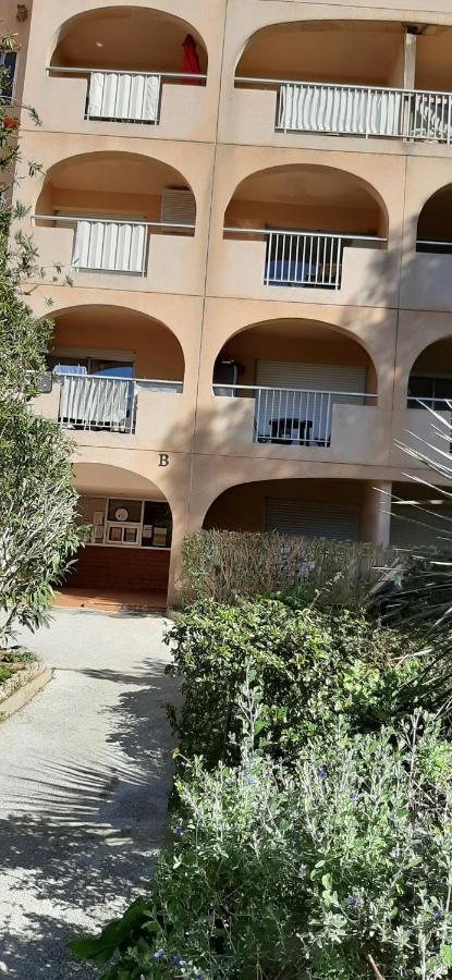 Les Iles D'Or Au Port De Hyeres Grand Studio Climatise ภายนอก รูปภาพ